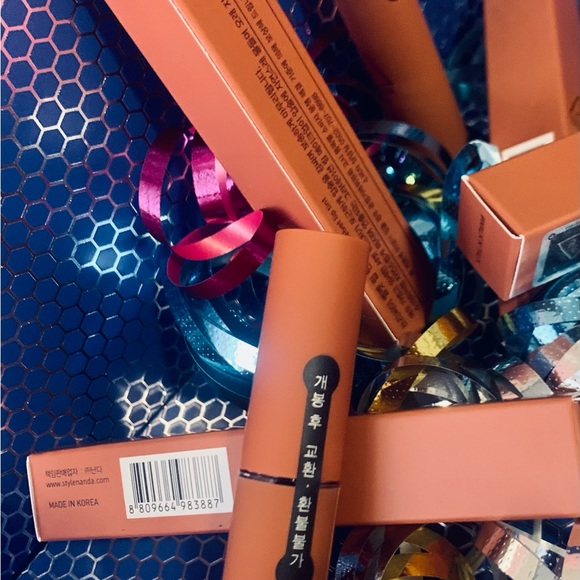 Velvety Lip Tint creamy - blur ❤️ “Walk & Talk” New - Picture 4 of 10